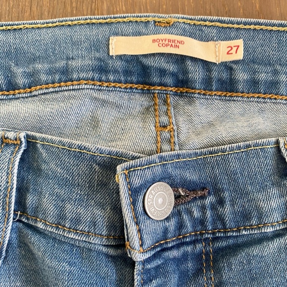 Levi’s Boyfriend Fit Jeans - Picture 6 of 11